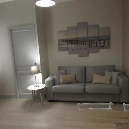 Cosy 2 Pieces Apartment Paris